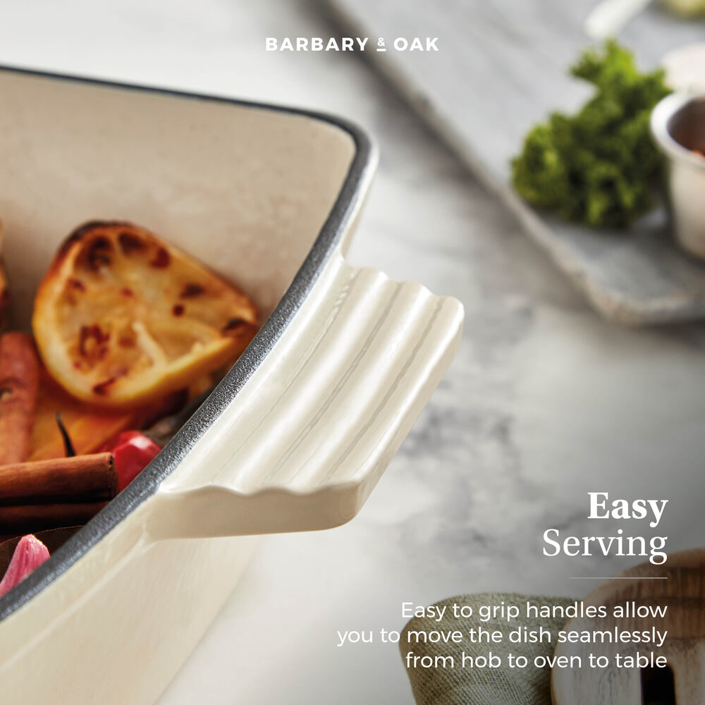 Barbary & Oak Foundry 39cm Cast Iron Roaster - Cream
