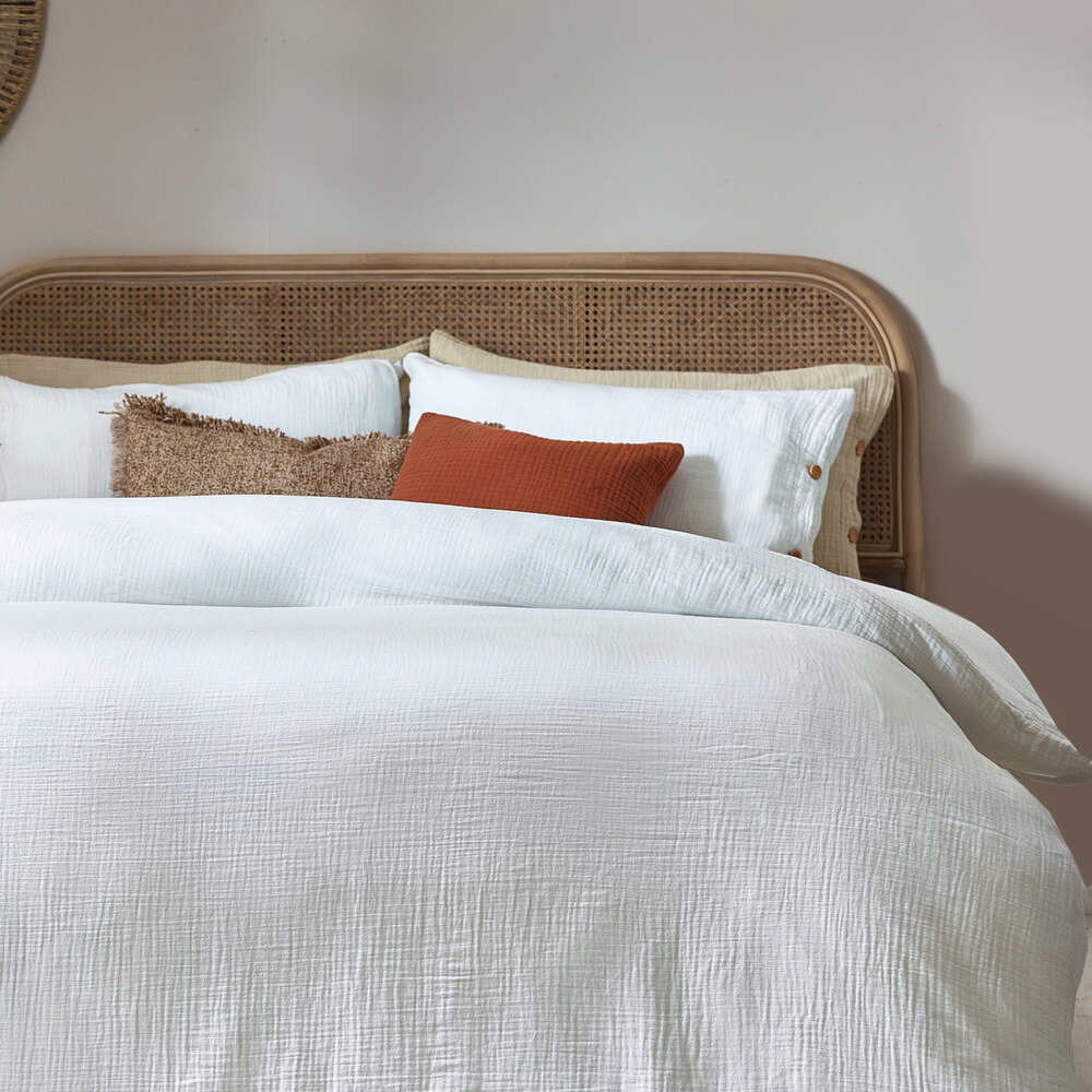 Soft Crepe Lark Duvet Cover Set - White