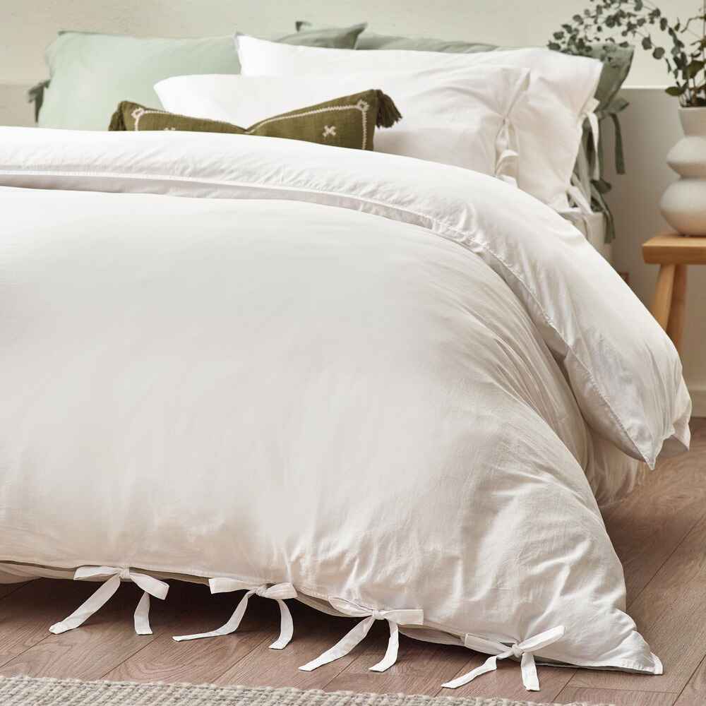 Mallow Bow Tie Duvet Cover Set - White