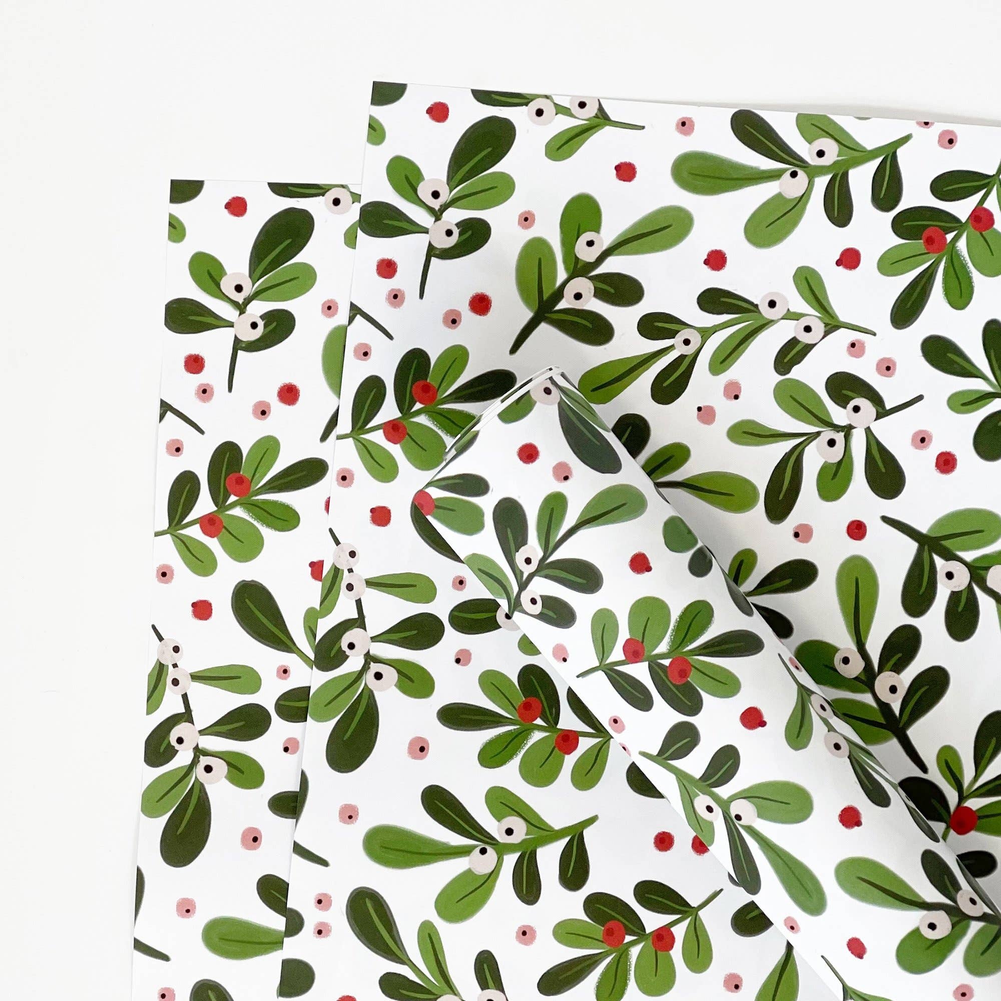 Christmas White Mistletoe Gift Wrap